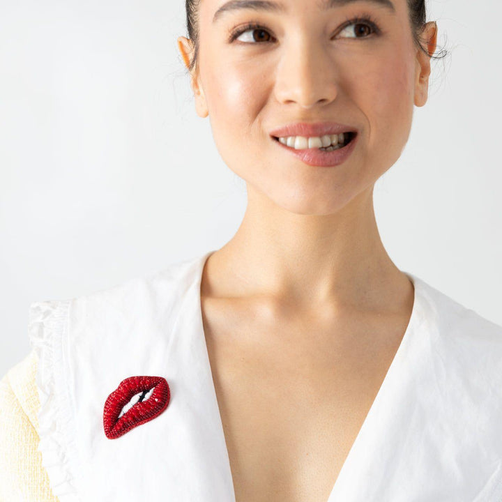 Lips Brooch